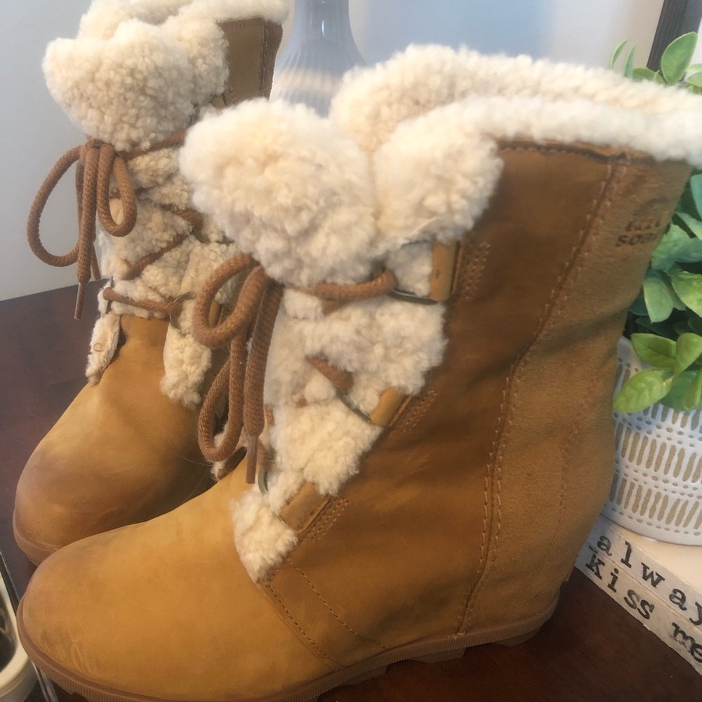 SOREL WOMEN’S JOAN OF ARCTIC WEDGE II